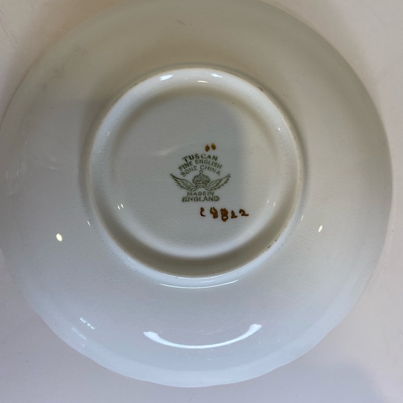Vtg Tuscan Fine Bone China Teacup and Saucer with Pink Mums - Picture 9 of 10